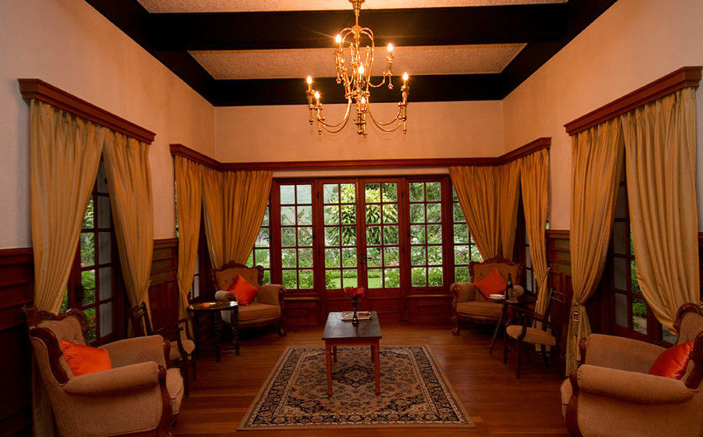 Governor'S Mansion Hatton Extérieur photo