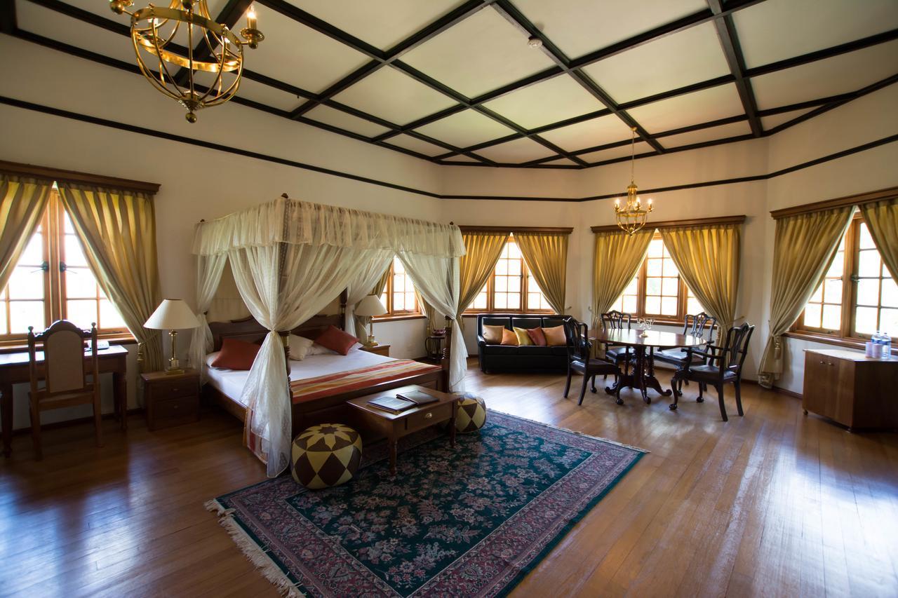 Governor'S Mansion Hatton Extérieur photo